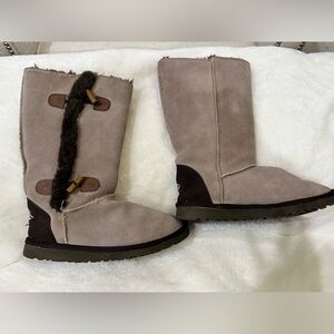 Women's Beige Suede Boots
